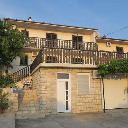 Mesic Apartment Сен Екстериор снимка