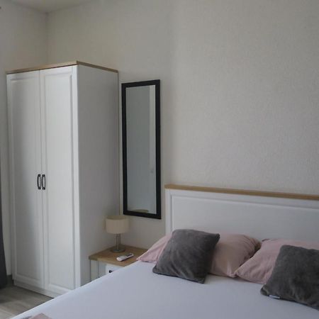 Mesic Apartment Сен Екстериор снимка