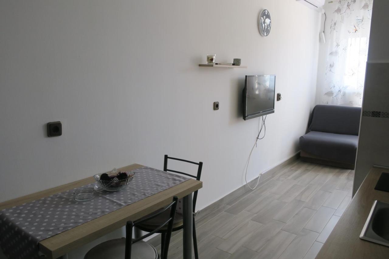 Mesic Apartment Сен Екстериор снимка