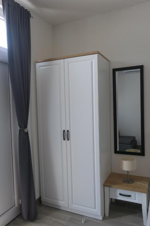 Mesic Apartment Сен Екстериор снимка