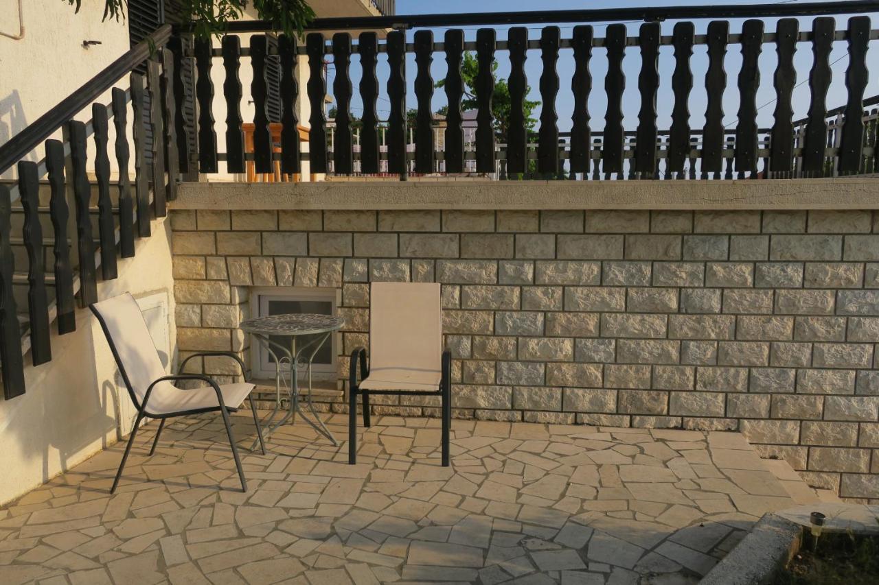 Mesic Apartment Сен Екстериор снимка