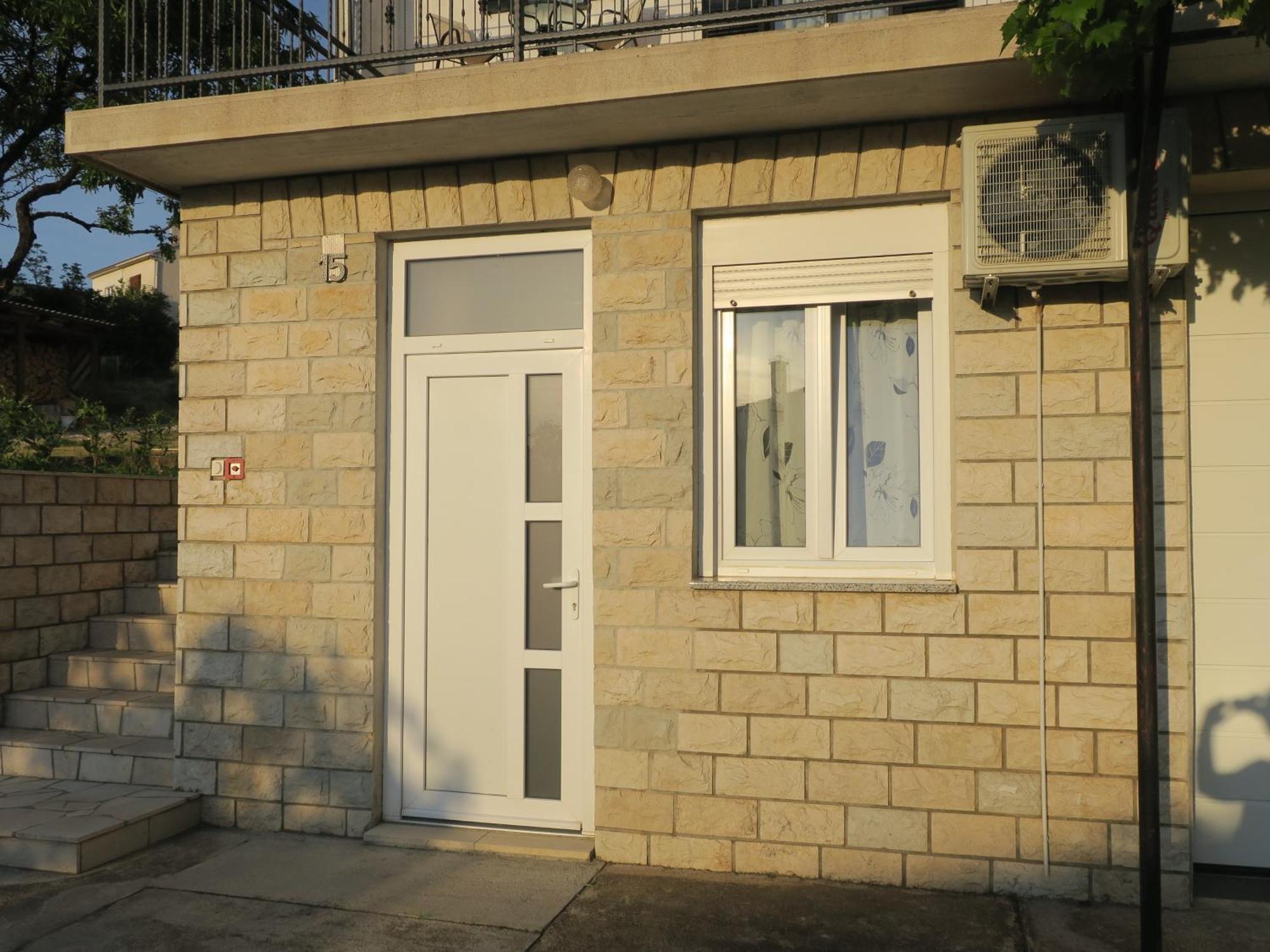 Mesic Apartment Сен Екстериор снимка